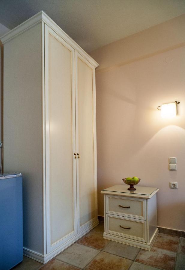 Avli Rooms Ioannina Eksteriør billede